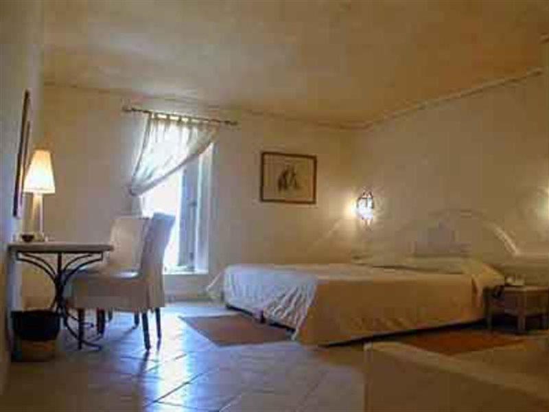 Hotel Les Quatre Saisons Ex Baya 3*